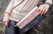 Rumi Stone Collection | Peruvian Sheep’s Wool & Leather Clutch